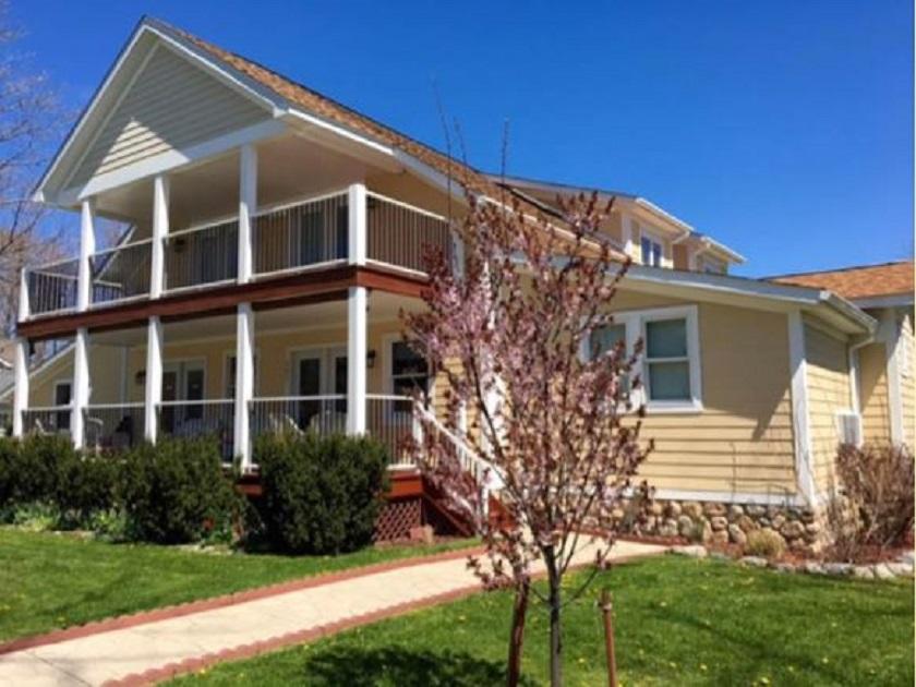 Ahoy Inn Guesthouse Put-in-Bay Exterior photo