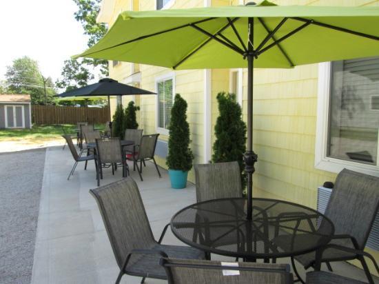 Ahoy Inn Guesthouse Put-in-Bay Exterior photo