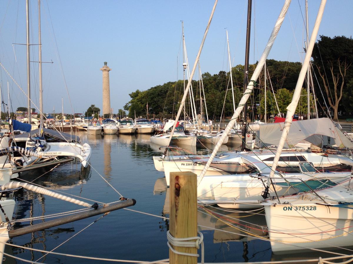 Ahoy Inn Guesthouse Put-in-Bay Exterior photo